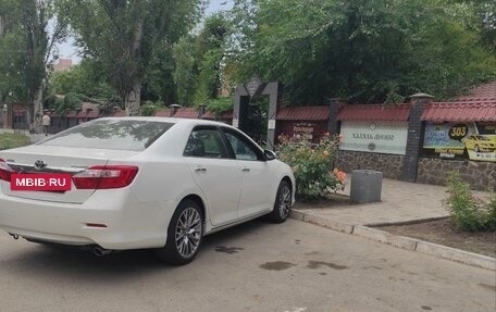 Toyota Camry, 2012 год, 2 200 000 рублей, 3 фотография