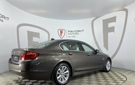 BMW 5 серия, 2011 год, 1 700 000 рублей, 6 фотография