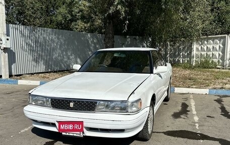 Toyota Chaser IV, 1990 год, 375 000 рублей, 2 фотография