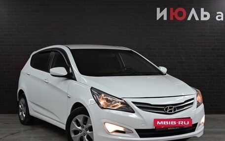 Hyundai Solaris II рестайлинг, 2015 год, 1 145 000 рублей, 3 фотография