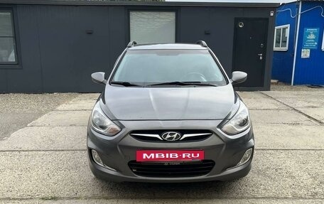 Hyundai Solaris II рестайлинг, 2013 год, 890 000 рублей, 2 фотография