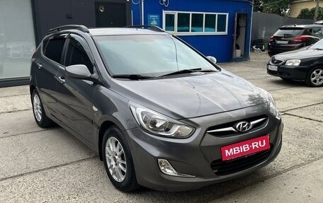 Hyundai Solaris II рестайлинг, 2013 год, 890 000 рублей, 3 фотография