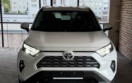 Toyota RAV4, 2024 год, 5 350 000 рублей, 3 фотография