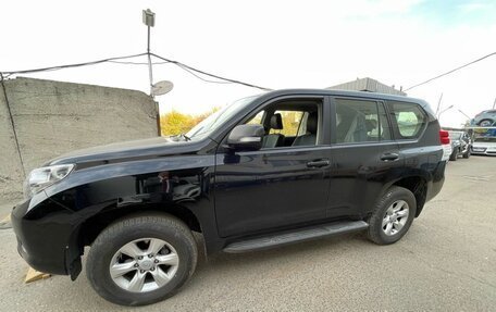 Toyota Land Cruiser Prado 150 рестайлинг 2, 2010 год, 2 299 000 рублей, 3 фотография