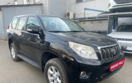 Toyota Land Cruiser Prado 150 рестайлинг 2, 2010 год, 2 299 000 рублей, 7 фотография