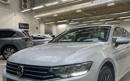 Volkswagen Passat B8 рестайлинг, 2021 год, 2 325 000 рублей, 1 фотография