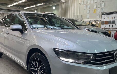 Volkswagen Passat B8 рестайлинг, 2021 год, 2 325 000 рублей, 3 фотография