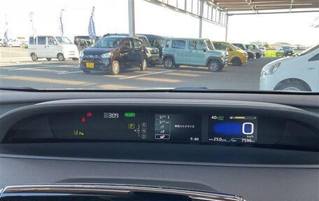 Toyota Prius IV XW50, 2021 год, 1 490 030 рублей, 17 фотография