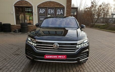 Volkswagen Touareg III, 2019 год, 6 820 000 рублей, 4 фотография