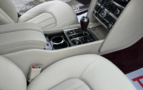 Bentley Mulsanne II, 2011 год, 10 000 000 рублей, 11 фотография