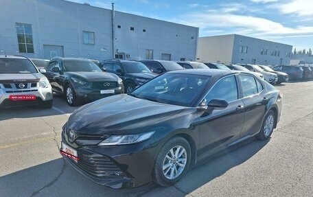 Toyota Camry, 2018 год, 2 690 000 рублей, 1 фотография