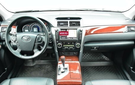 Toyota Camry, 2013 год, 2 249 000 рублей, 10 фотография