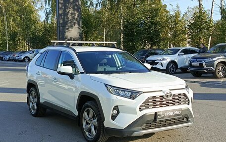 Toyota RAV4, 2021 год, 4 024 200 рублей, 3 фотография