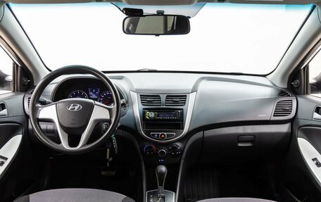 Hyundai Solaris II рестайлинг, 2012 год, 828 000 рублей, 14 фотография