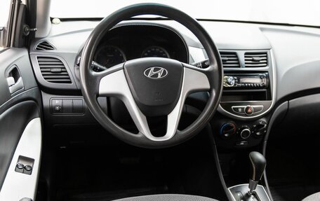 Hyundai Solaris II рестайлинг, 2012 год, 828 000 рублей, 34 фотография