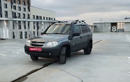 Chevrolet Niva I рестайлинг, 2017 год, 880 000 рублей, 1 фотография