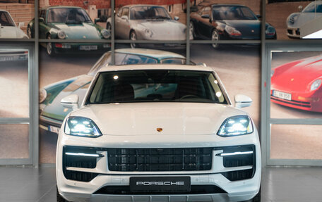 Porsche Cayenne III, 2024 год, 19 995 000 рублей, 2 фотография