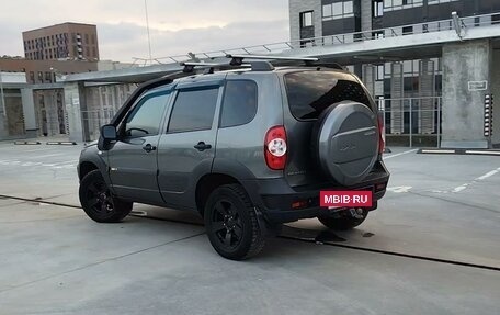 Chevrolet Niva I рестайлинг, 2017 год, 880 000 рублей, 9 фотография