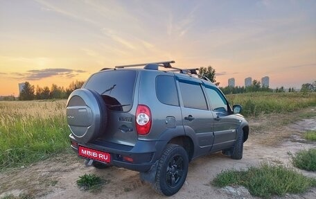 Chevrolet Niva I рестайлинг, 2017 год, 880 000 рублей, 8 фотография