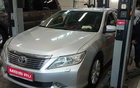 Toyota Camry, 2012 год, 1 620 000 рублей, 1 фотография