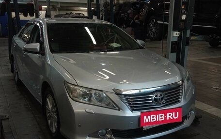 Toyota Camry, 2012 год, 1 620 000 рублей, 2 фотография