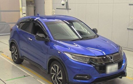 Honda Vezel, 2021 год, 2 200 000 рублей, 6 фотография