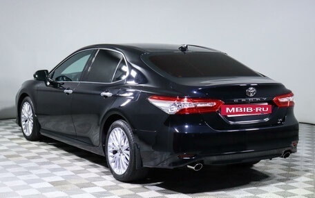 Toyota Camry, 2018 год, 2 750 000 рублей, 7 фотография