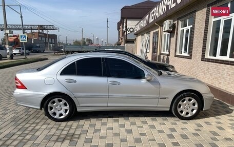 Mercedes-Benz C-Класс, 2006 год, 960 000 рублей, 4 фотография