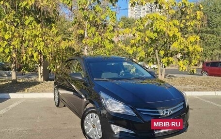 Hyundai Solaris II рестайлинг, 2016 год, 1 240 000 рублей, 3 фотография