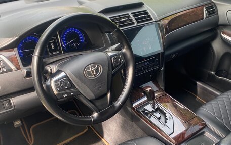 Toyota Camry, 2014 год, 2 290 000 рублей, 13 фотография