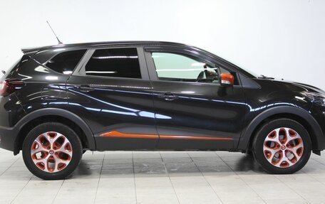 Renault Kaptur I рестайлинг, 2018 год, 1 790 000 рублей, 4 фотография