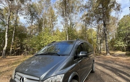 Mercedes-Benz Viano, 2011 год, 3 200 000 рублей, 1 фотография