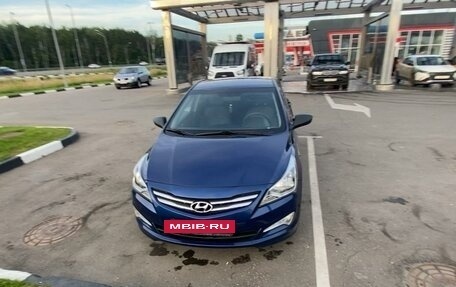 Hyundai Solaris II рестайлинг, 2015 год, 1 250 000 рублей, 2 фотография