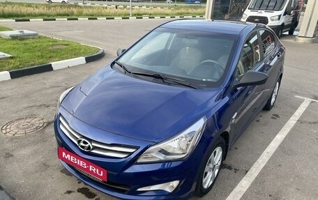 Hyundai Solaris II рестайлинг, 2015 год, 1 250 000 рублей, 4 фотография