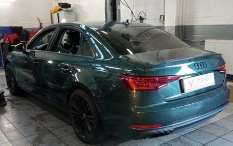 Audi A4, 2018 год, 2 450 000 рублей, 4 фотография