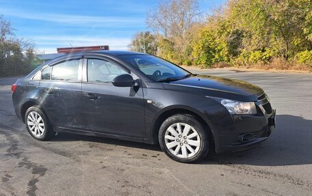 Chevrolet Cruze II, 2011 год, 800 000 рублей, 3 фотография