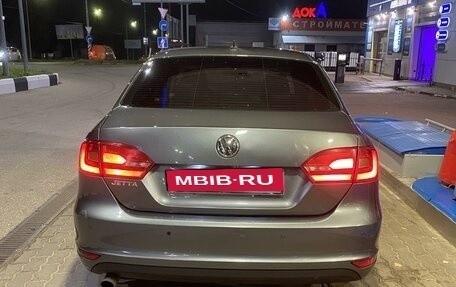 Volkswagen Jetta VI, 2012 год, 950 000 рублей, 21 фотография