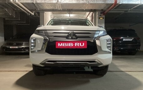 Mitsubishi Montero Sport, 2023 год, 4 700 000 рублей, 2 фотография