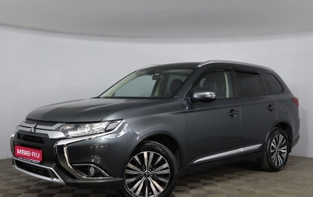 Mitsubishi Outlander III рестайлинг 3, 2019 год, 2 799 000 рублей, 1 фотография