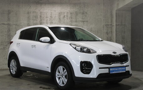 KIA Sportage IV рестайлинг, 2018 год, 1 975 000 рублей, 3 фотография