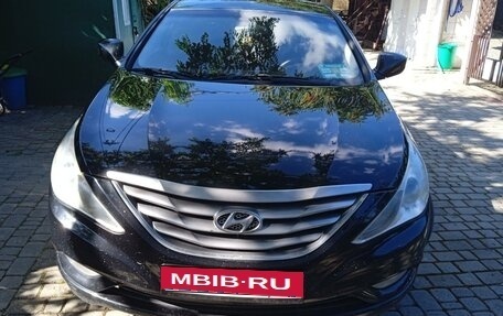 Hyundai Sonata VI, 2011 год, 900 000 рублей, 3 фотография