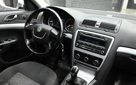 Skoda Octavia, 2011 год, 1 050 000 рублей, 13 фотография