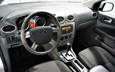 Ford Focus II рестайлинг, 2010 год, 749 800 рублей, 8 фотография