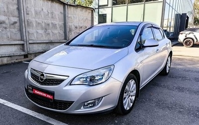 Opel Astra J, 2012 год, 842 000 рублей, 1 фотография