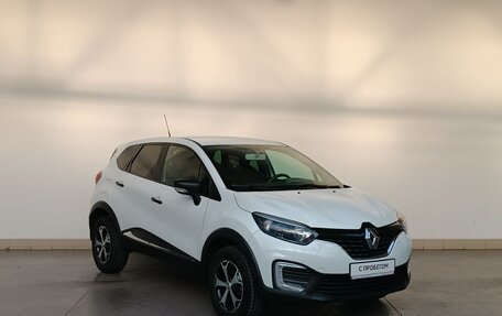 Renault Kaptur I рестайлинг, 2018 год, 1 550 000 рублей, 3 фотография