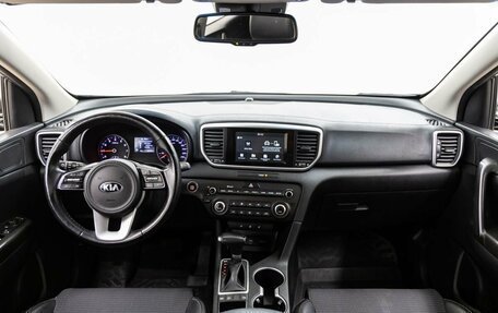 KIA Sportage IV рестайлинг, 2019 год, 2 338 000 рублей, 13 фотография