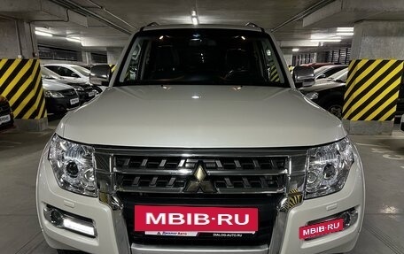 Mitsubishi Pajero IV, 2021 год, 4 249 000 рублей, 2 фотография