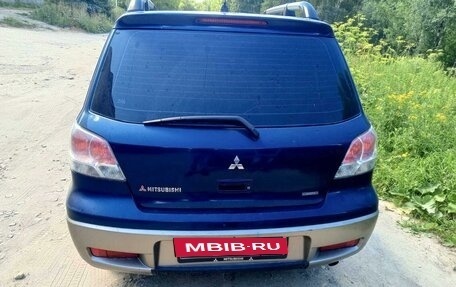 Mitsubishi Outlander III рестайлинг 3, 2004 год, 680 000 рублей, 8 фотография