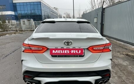 Toyota Camry, 2019 год, 2 835 000 рублей, 2 фотография