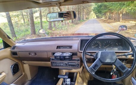 Nissan Laurel IV, 1981 год, 1 000 000 рублей, 11 фотография